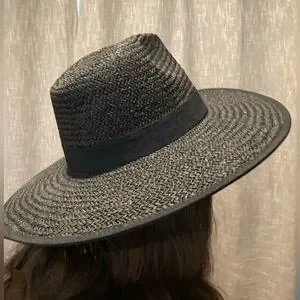 olive and pique | Accessories | Olive And Pique Straw Emma  display picture 2